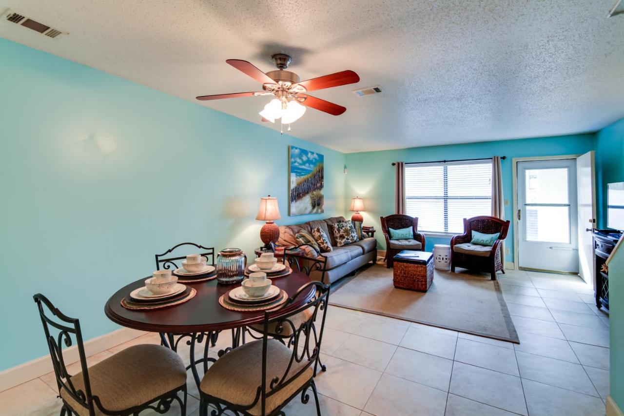 Destin Townhome With Balcony - Walk To The Beach! Bagian luar foto