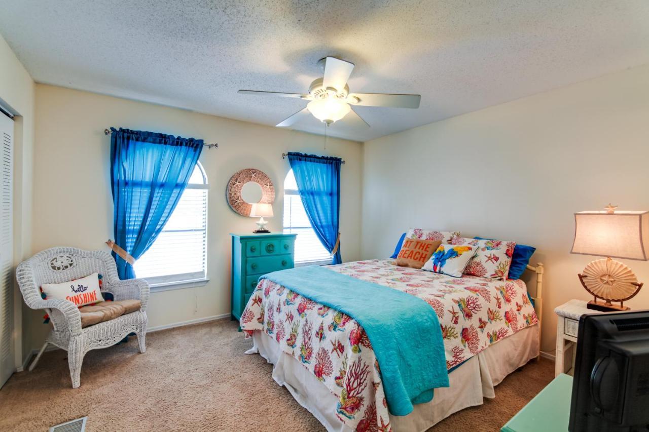 Destin Townhome With Balcony - Walk To The Beach! Bagian luar foto